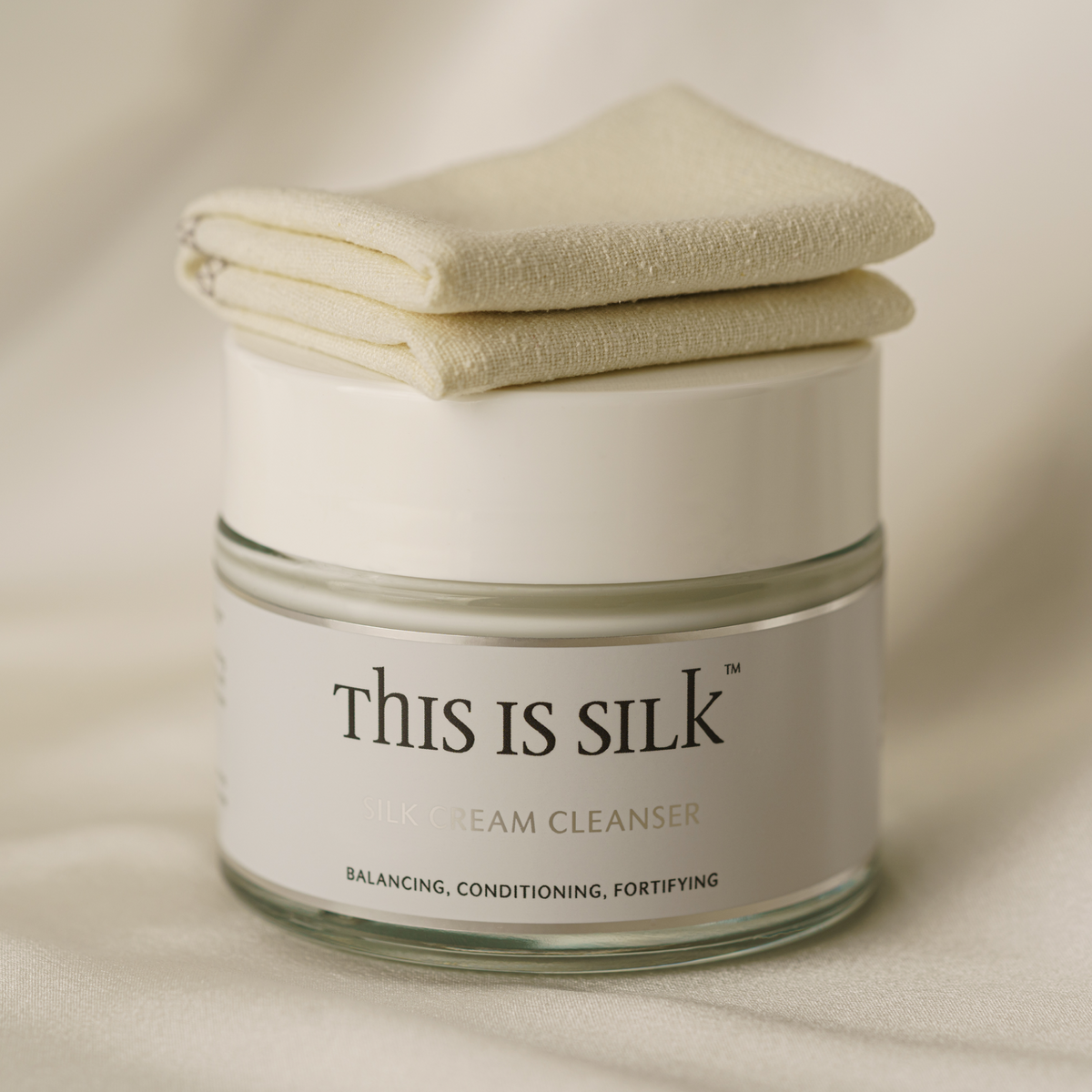 Silk Cream Cleanser  - With 1 x Silk Cleansing Cloth (100 ml)